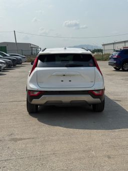 
										KIA Niro full									