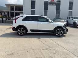 
										KIA Niro full									