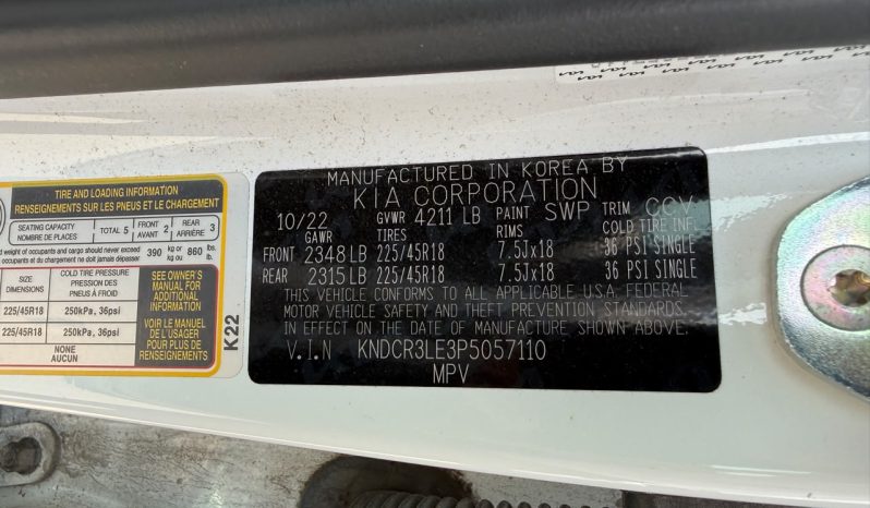 
								KIA Niro full									