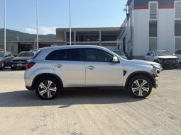 
										Mitsubishi Outlander full									