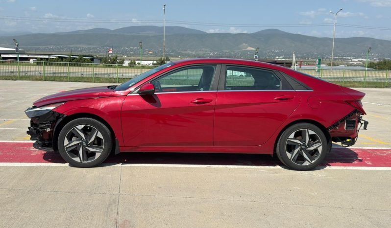 
								Hyundai Elantra full									