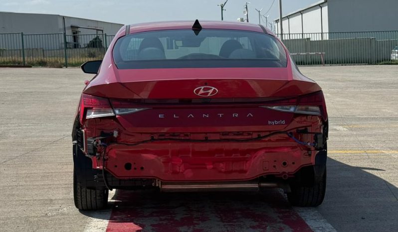 
								Hyundai Elantra full									