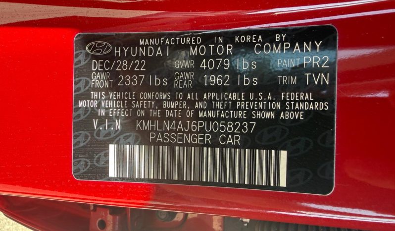 
								Hyundai Elantra full									