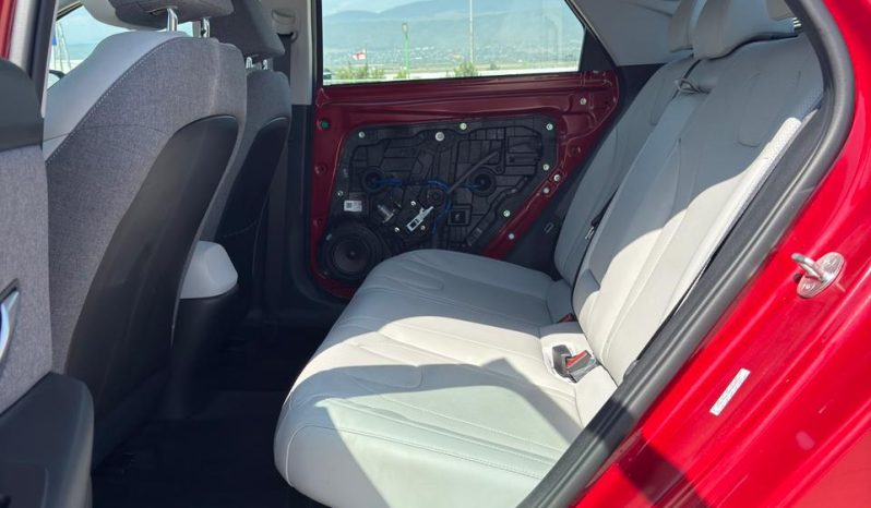 
								Hyundai Elantra full									