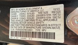 
										Honda CR-V full									