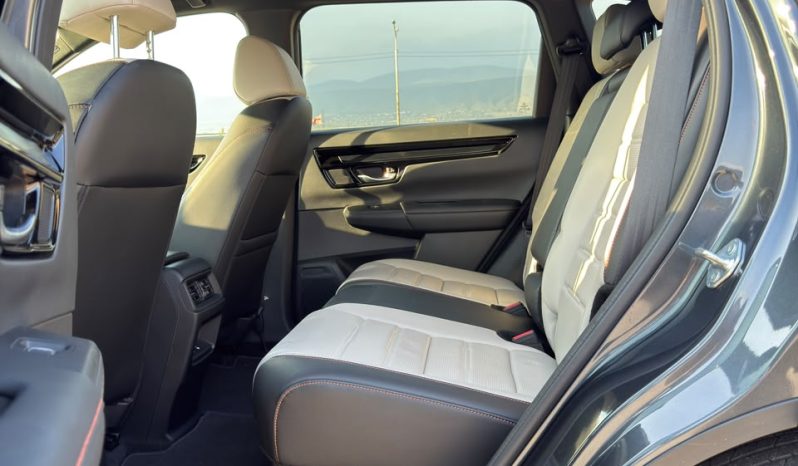 
								Honda CR-V full									
