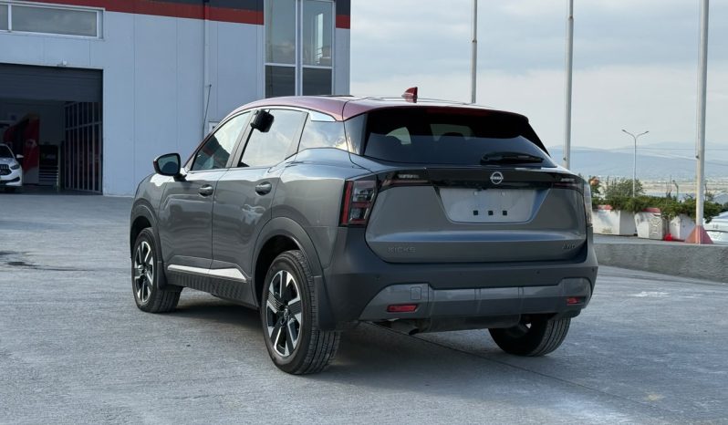 
								Nissan Kicks full									