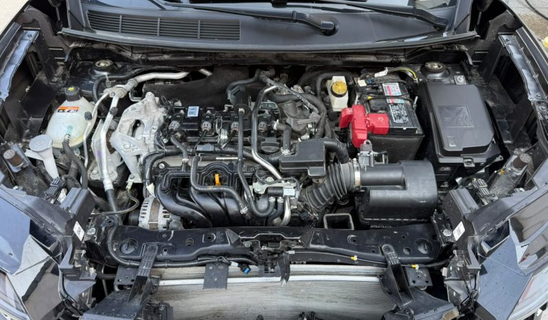 
								Nissan Kicks full									