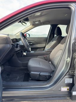 
										Nissan Kicks full									