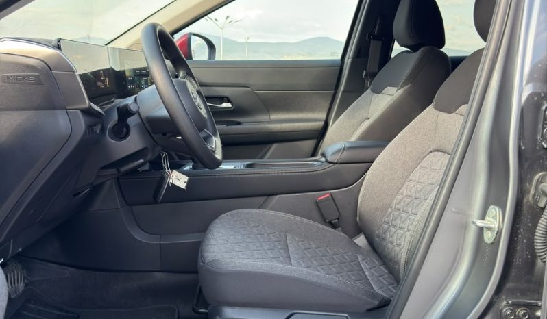 
								Nissan Kicks full									