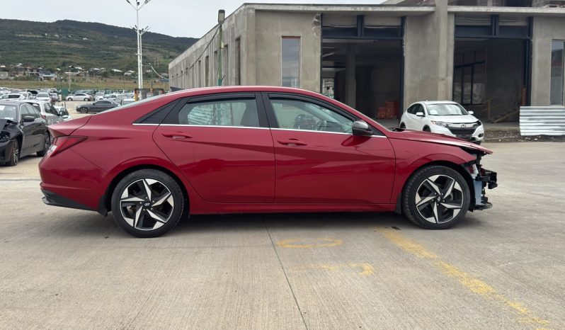 
								Hyundai Elantra full									