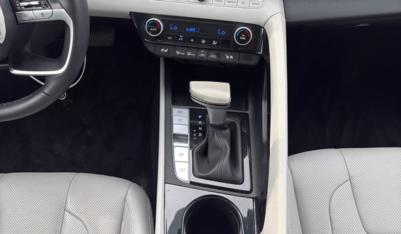 
								Hyundai Elantra full									