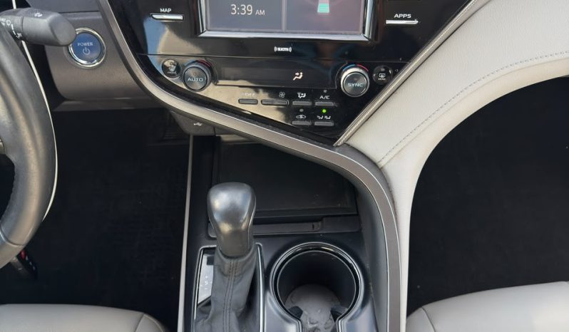
								Toyota Camry full									
