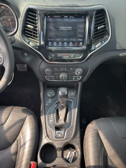 
										Jeep Cherokee full									