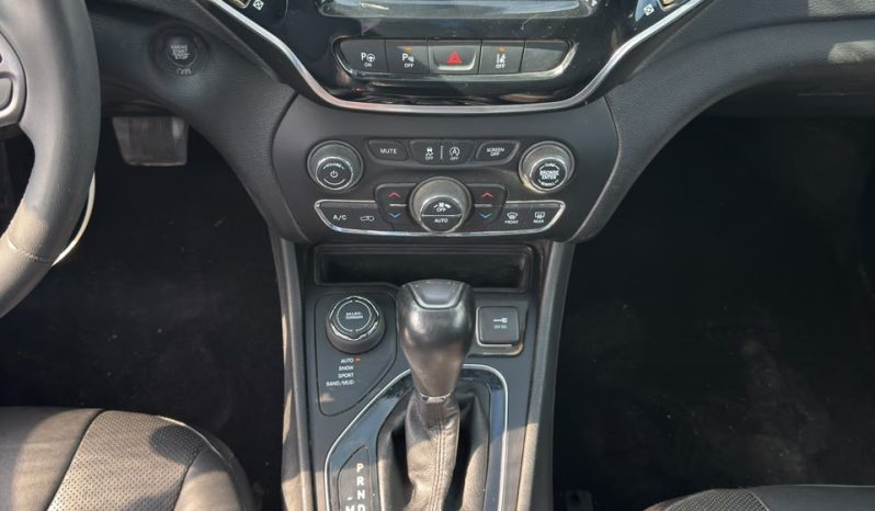 
								Jeep Cherokee full									