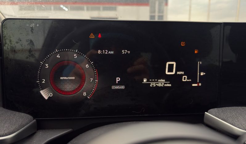 
								Nissan Kicks full									
