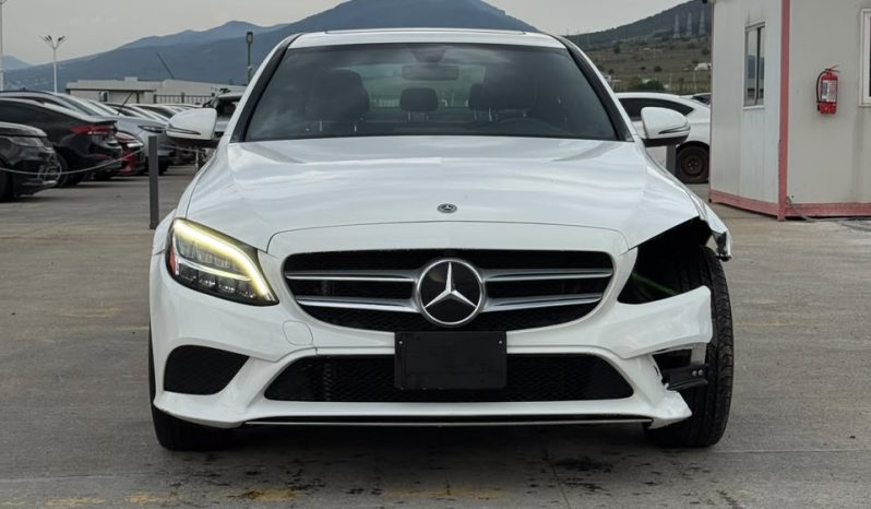 
								Mercedes-Benz C-Class full									