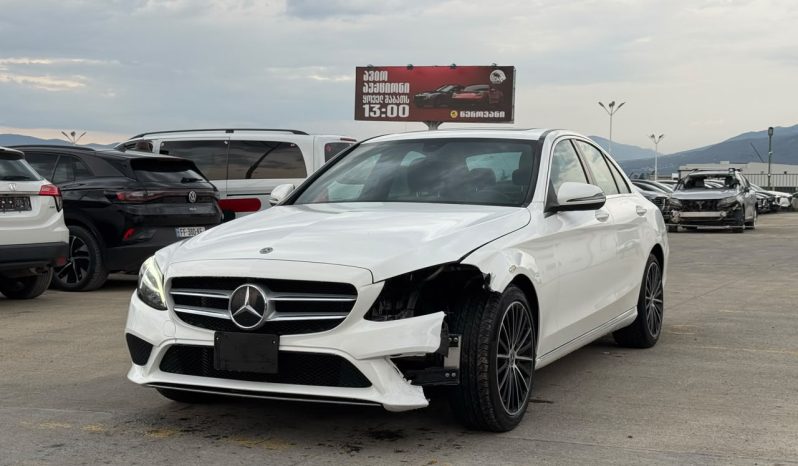 
								Mercedes-Benz C-Class full									