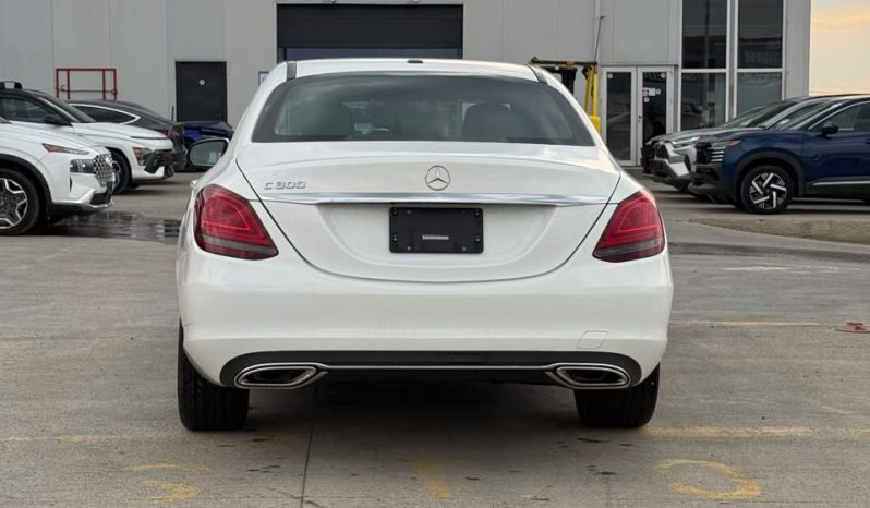 
								Mercedes-Benz C-Class full									