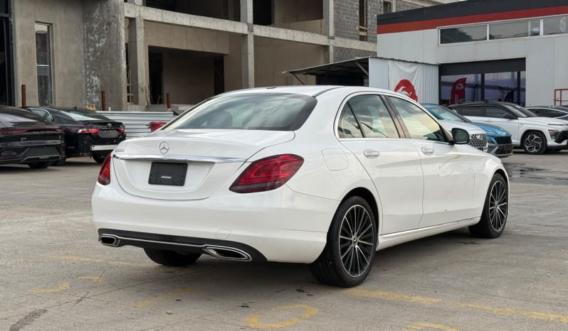 
								Mercedes-Benz C-Class full									