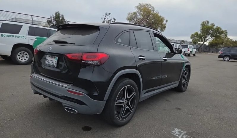 
								MERCEDES-BENZ GLA full									