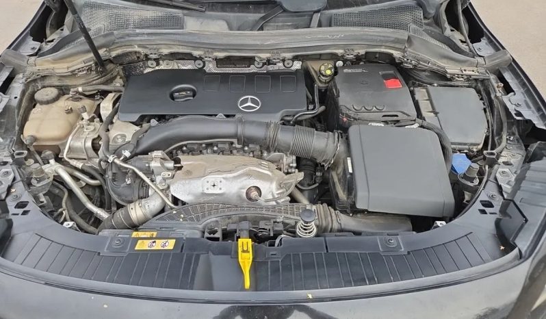 
								MERCEDES-BENZ GLA full									