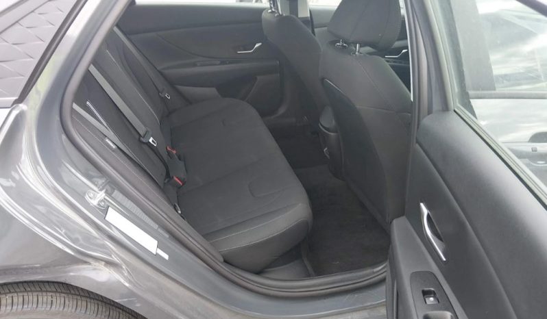 
								Hyundai Elantra full									