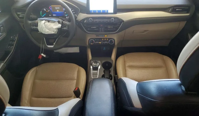 
								Ford Escape full									