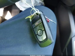 
										Ford Escape full									