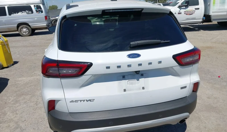 
								Ford Escape full									
