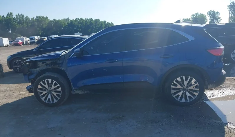 
								Ford Escape full									