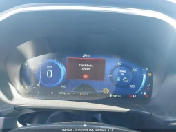 
										Ford Escape full									