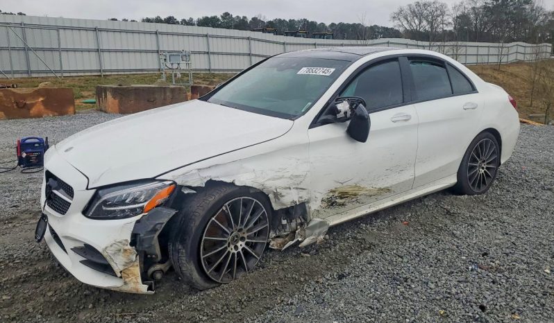 
								Mercedes-Benz C 300 full									