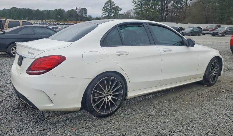 
								Mercedes-Benz C 300 full									