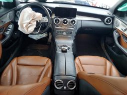 
										Mercedes-Benz C 300 full									