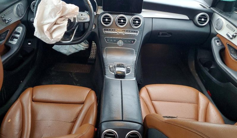 
								Mercedes-Benz C 300 full									