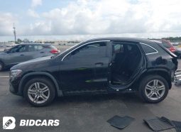 
										2021 Mercedes-Benz GLA 250 full									