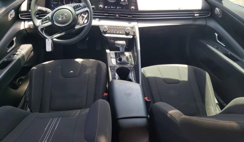 
								Hyundai Elantra full									