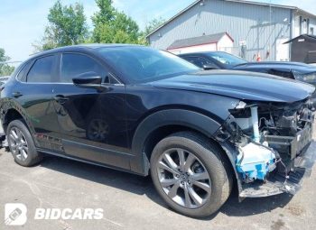 2022 Mazda CX-30, Select