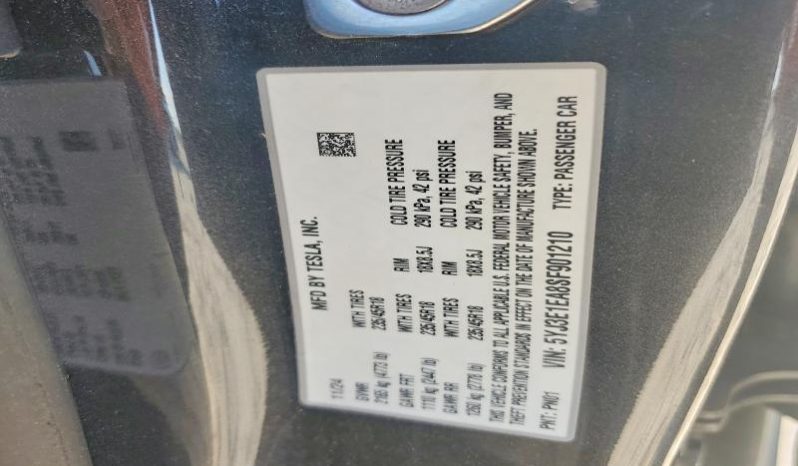 
								2025 Tesla MODEL 3 full									