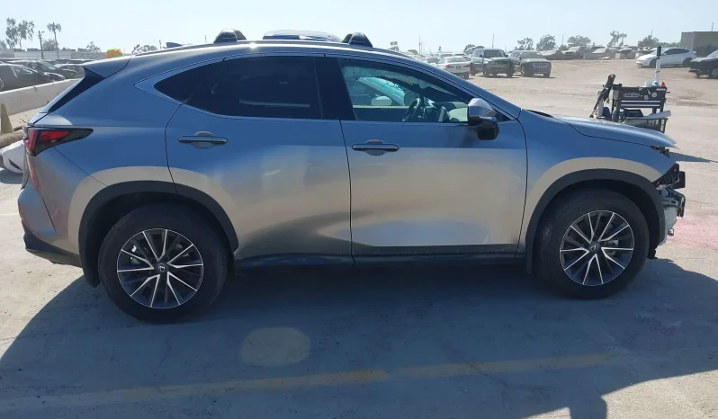 
								Lexus NX 350H full									