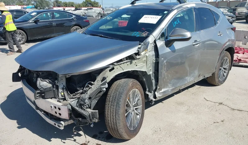 
								Lexus NX 350H full									