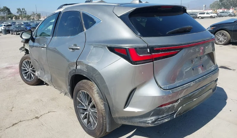 
								Lexus NX 350H full									