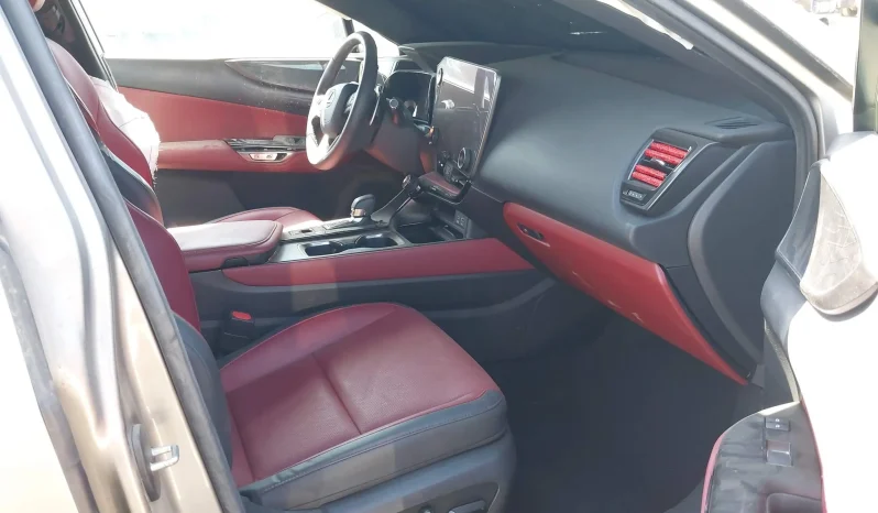 
								Lexus NX 350H full									