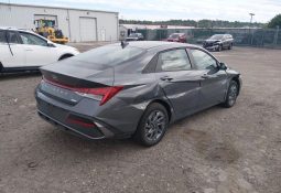 
										Hyundai Elantra full									