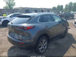 
										Mazda CX-30 full									