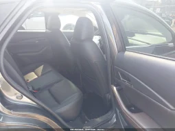 
										Mazda CX-30 full									