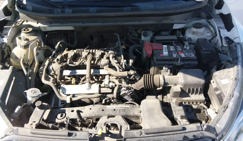 
								Nissan Kicks full									
