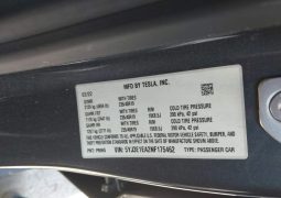 
										Tesla Model 3 full									