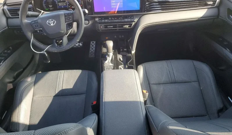 
								Toyota Camry full									